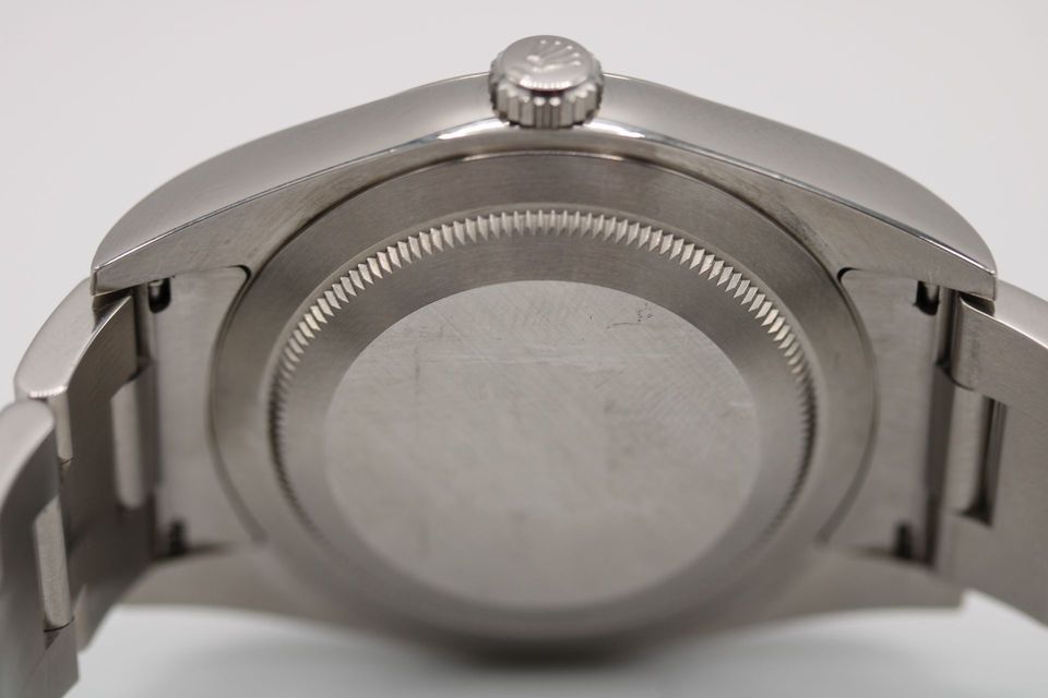 Rolex Oyster Perpetual 114300 Image 4